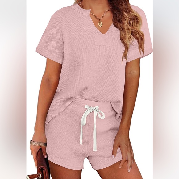 Other - Peach merokeety short sleeve lounge wear set